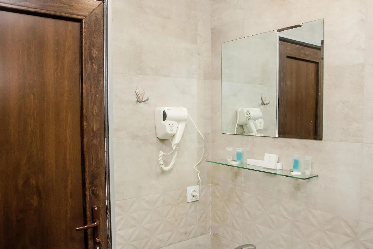 *** Nocleg ze śniadaniem Red Hotel Tbilisi Gruzja