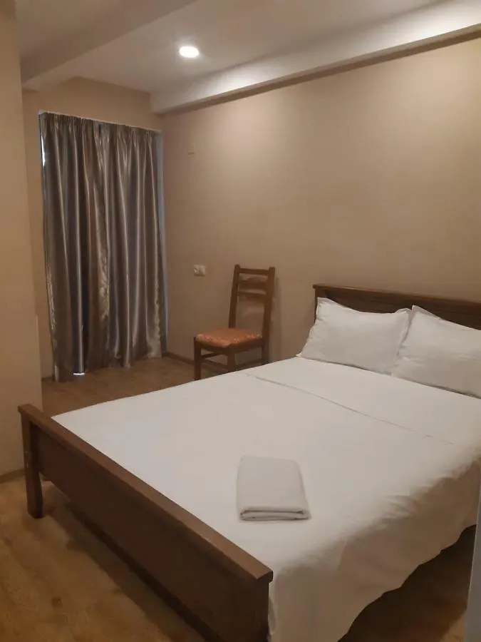 Red Hotel Tbilisi 3*,  Gruzja