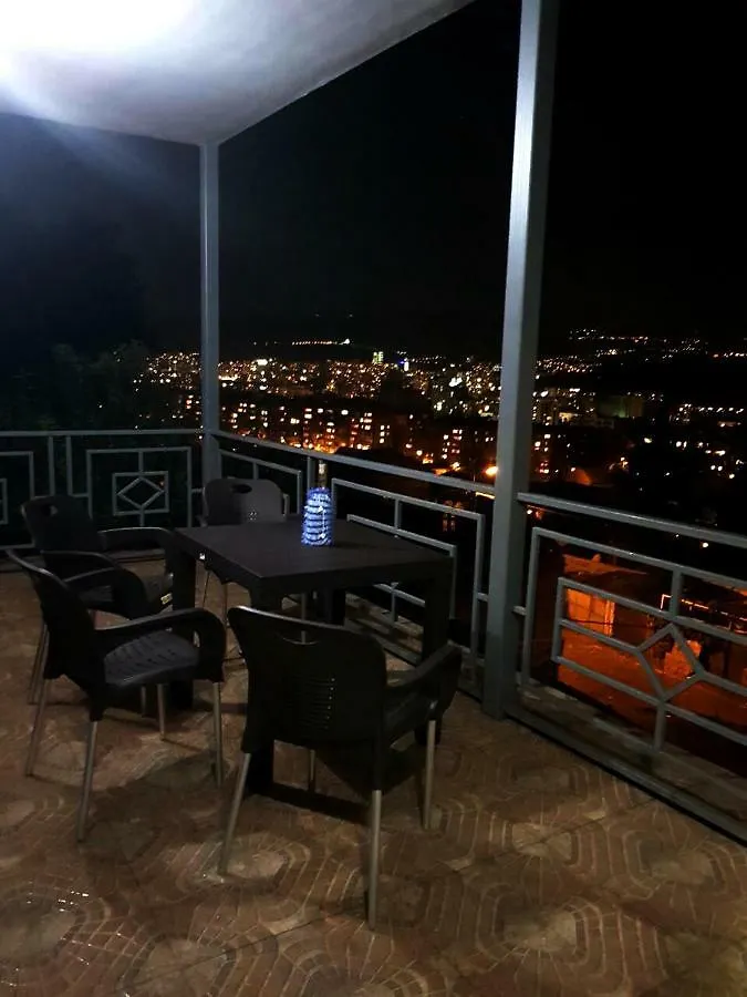 Red Hotel Tbilisi 3*,